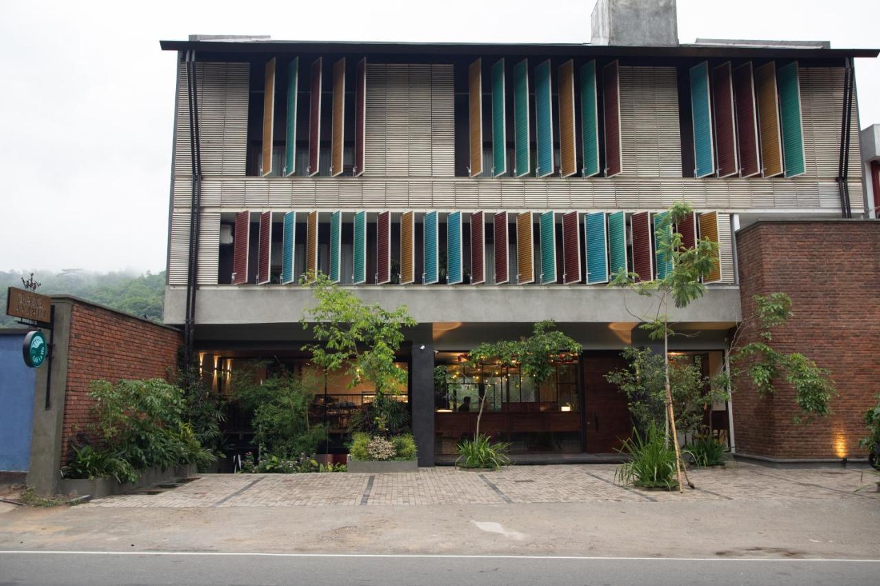 Lake Avenue Hotel Κάντι Εξωτερικό φωτογραφία